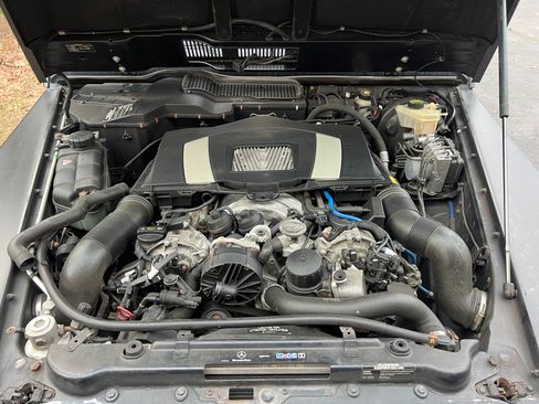 Used 2010 Mercedes-Benz G 550 image 30