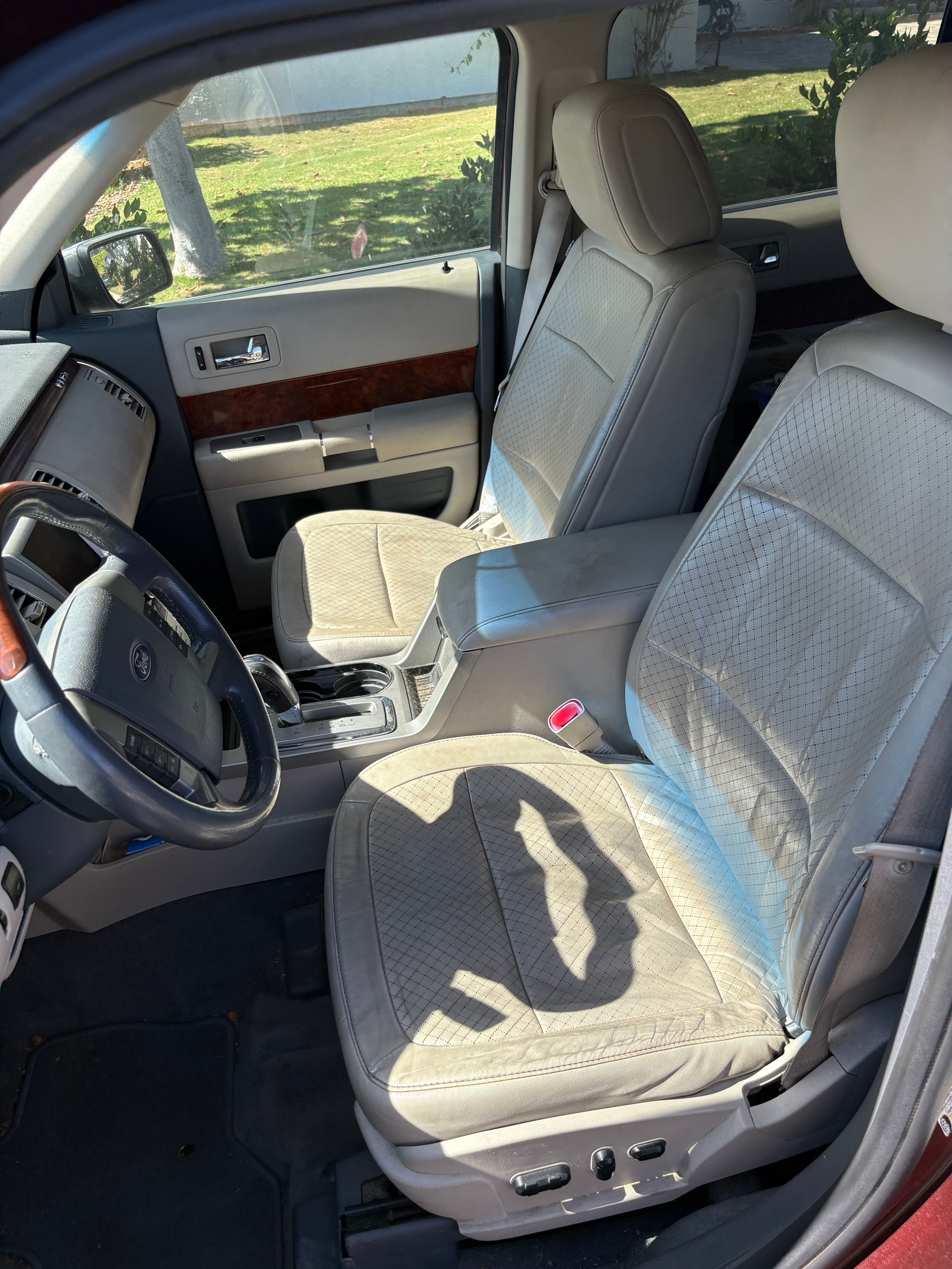 Used 2009 Ford Flex Limited FWD image 6