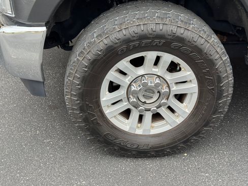 Used 2019 Ford F250 XLT AWD/4WD image 13