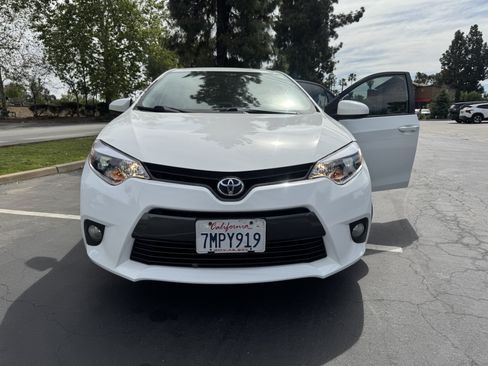 Used 2015 Toyota Corolla LE image 10