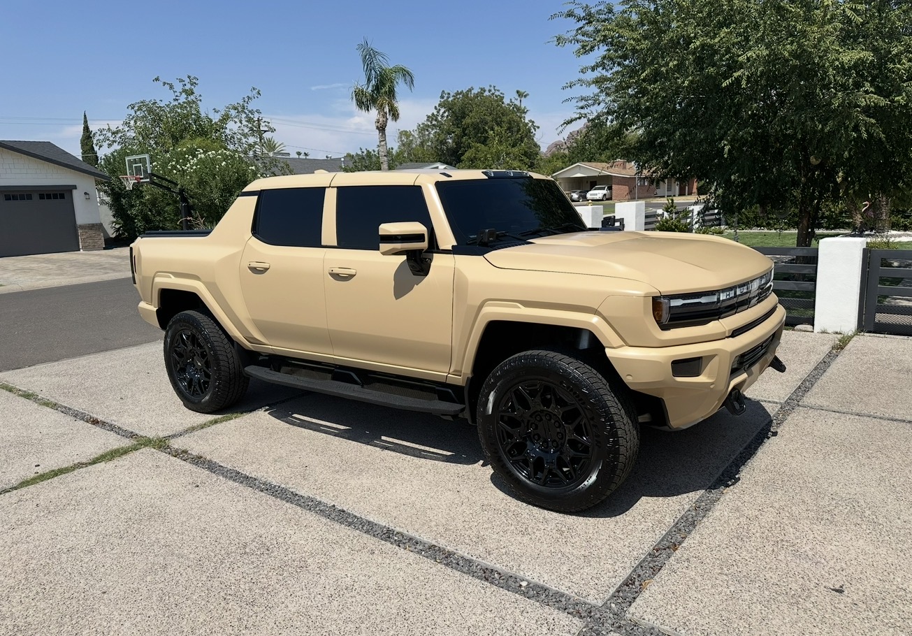 Used 2024 GMC Hummer EV 3X w/ LPO, Illumination Package AWD/4WD image 12