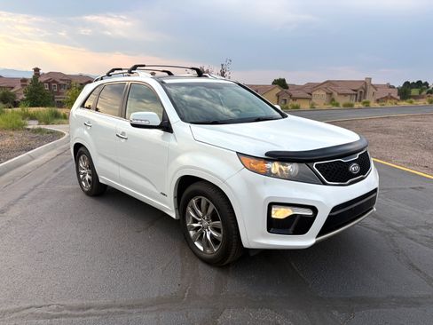 Used 2012 Kia Sorento SX w/ SX Premium Pkg AWD/4WD image 2