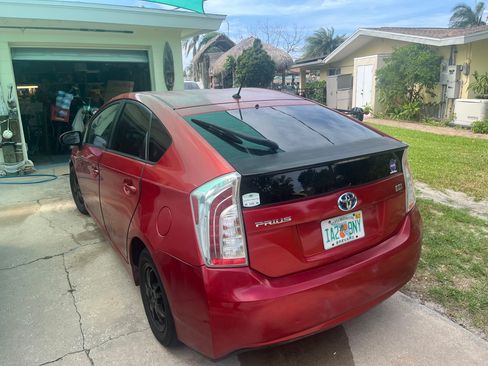 Used 2013 Toyota Prius Two FWD image 13