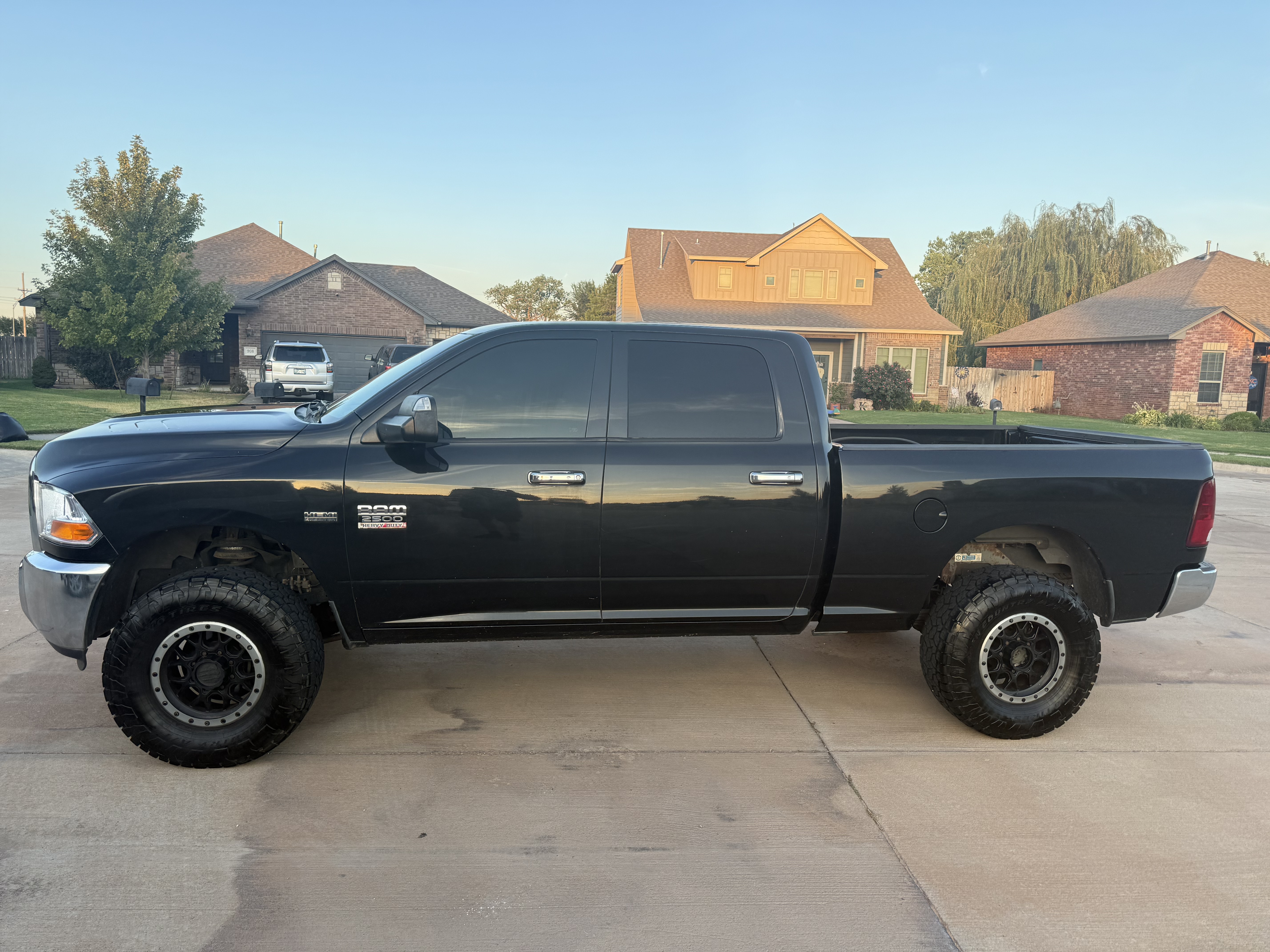 Used 2011 RAM 2500 ST w/ ST Popular Equipment Group AWD/4WD image 2
