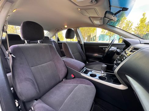 Used 2013 Nissan Altima 2.5 SV image 14