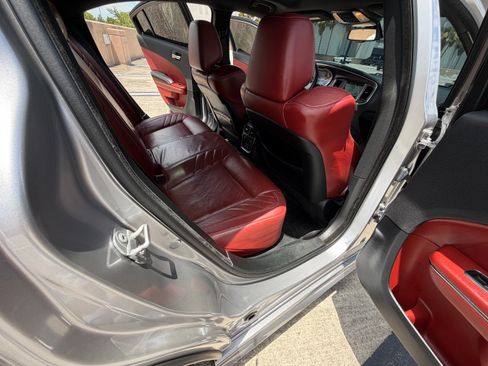 Used 2018 Dodge Charger SRT Hellcat RWD image 9