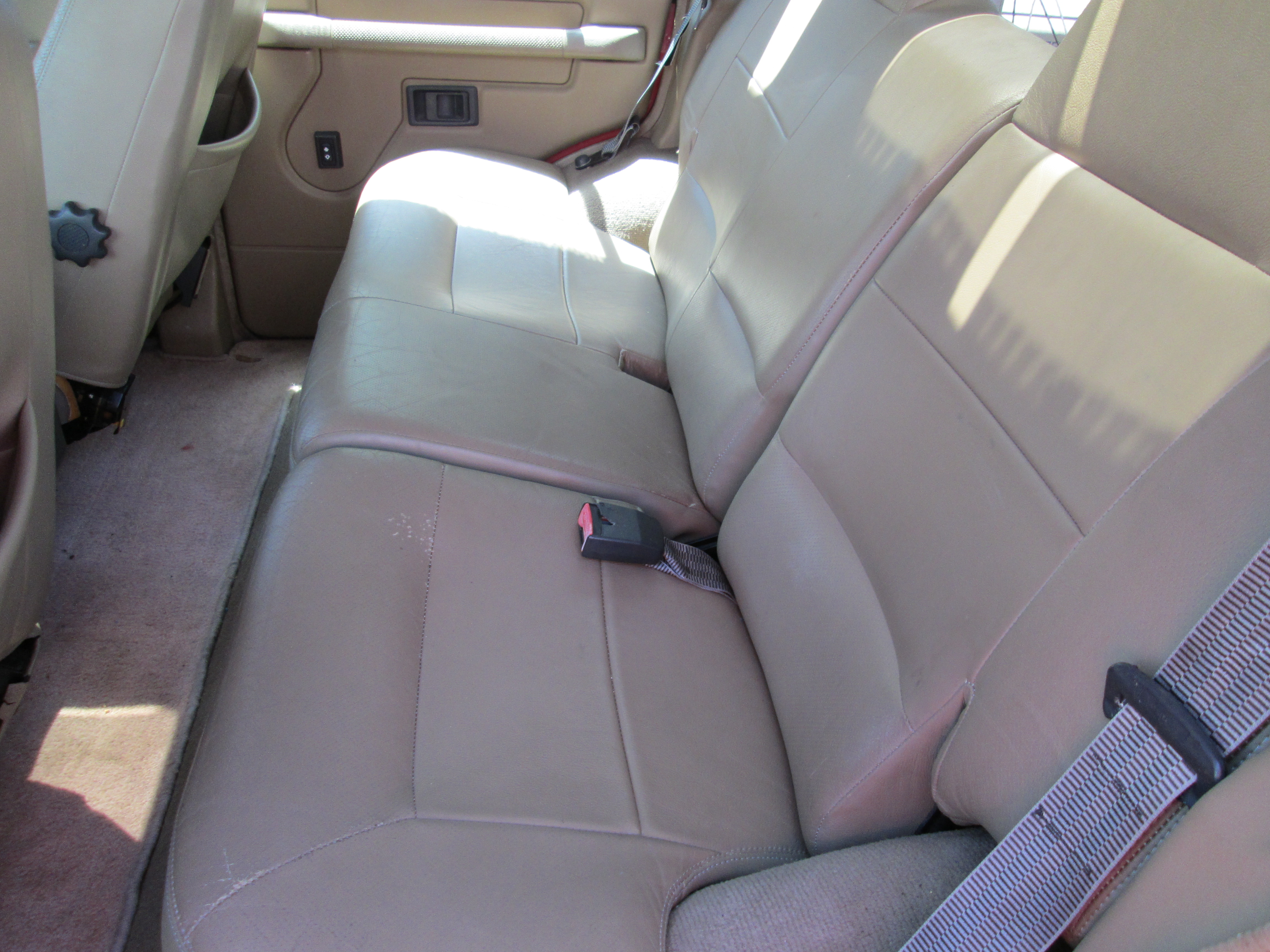 Used 1996 Land Rover Discovery SE AWD/4WD image 14