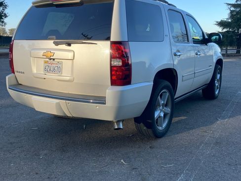 Used 2013 Chevrolet Tahoe LTZ image 12