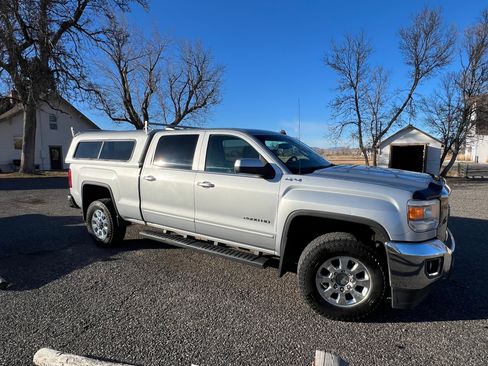 Used 2015 GMC Sierra 2500 SLE w/ SLE Preferred Package image 1