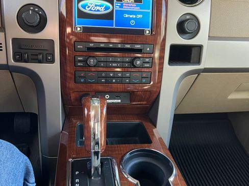 Used 2010 Ford F150 Lariat image 20