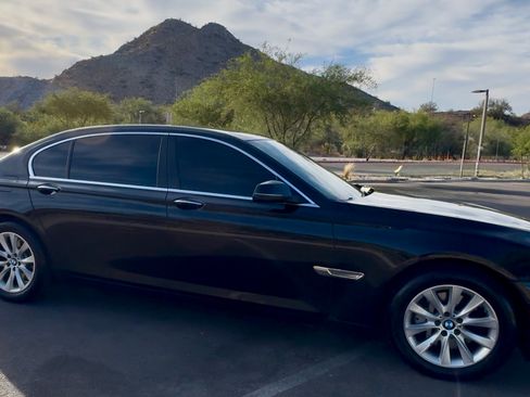 Used 2013 BMW 740Li RWD image 5