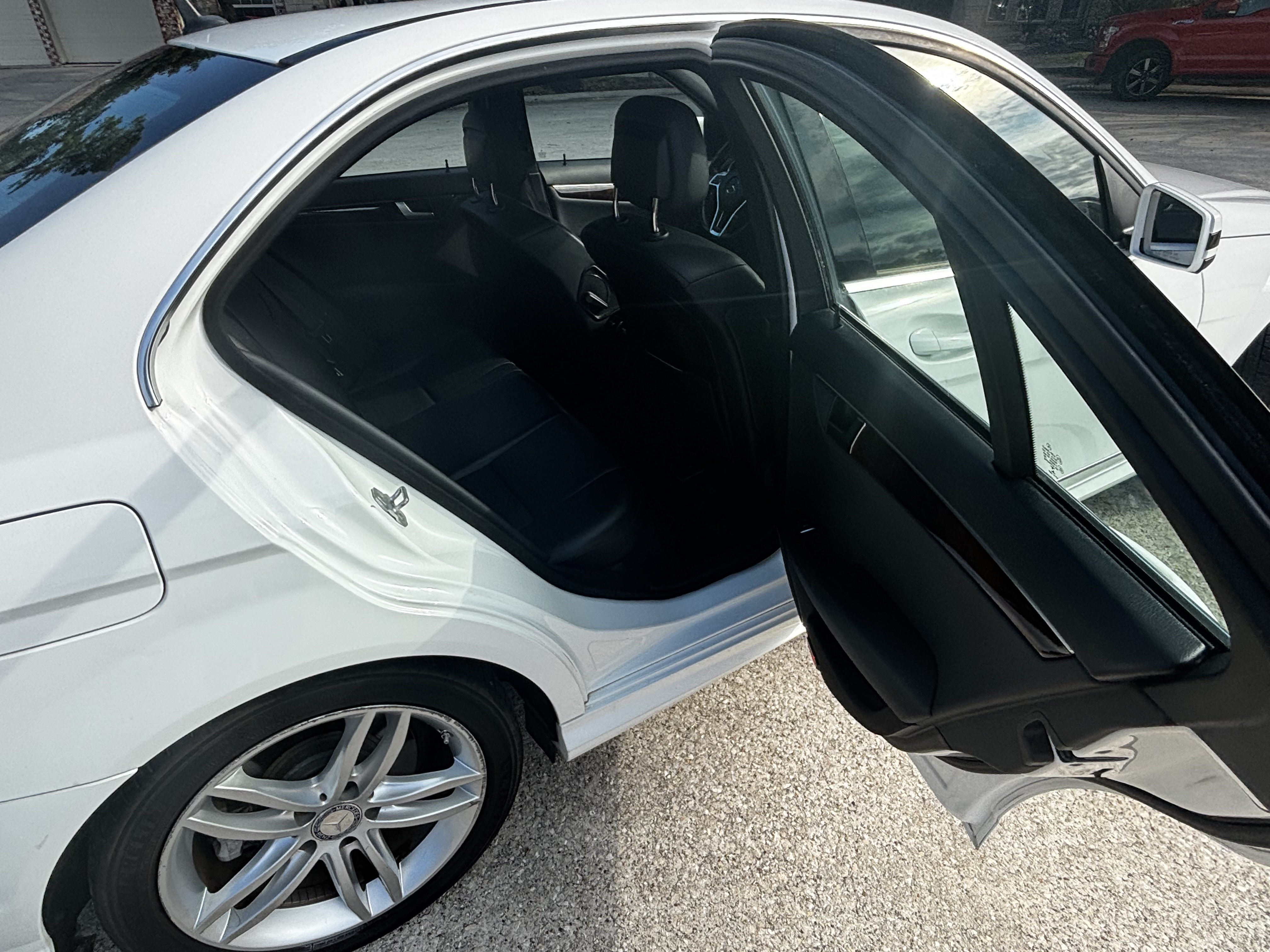 Used 2014 Mercedes-Benz C 250 Sedan image 15