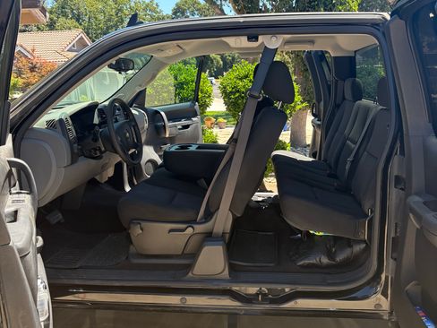 Used 2013 Chevrolet Silverado 1500 LS RWD image 2