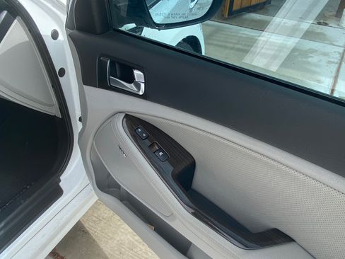 Used 2015 Kia Optima EX w/ EX Premium Package image 18