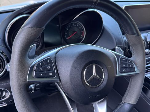 Used 2018 Mercedes-Benz AMG GT Roadster image 25