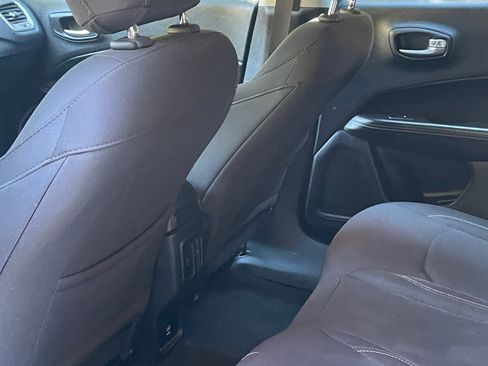 Used 2018 Jeep Compass Sport image 17