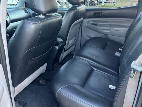 Used 2013 Toyota Tacoma PreRunner w/ Convenience Pkg image 13