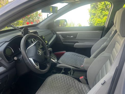 Used 2019 Honda CR-V LX image 6