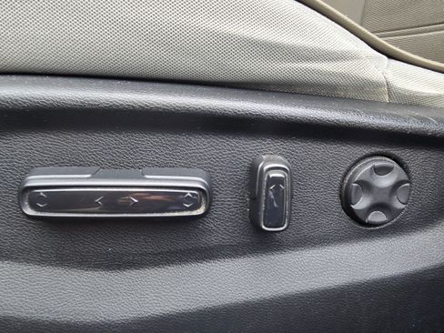 Used 2017 Honda CR-V EX image 28