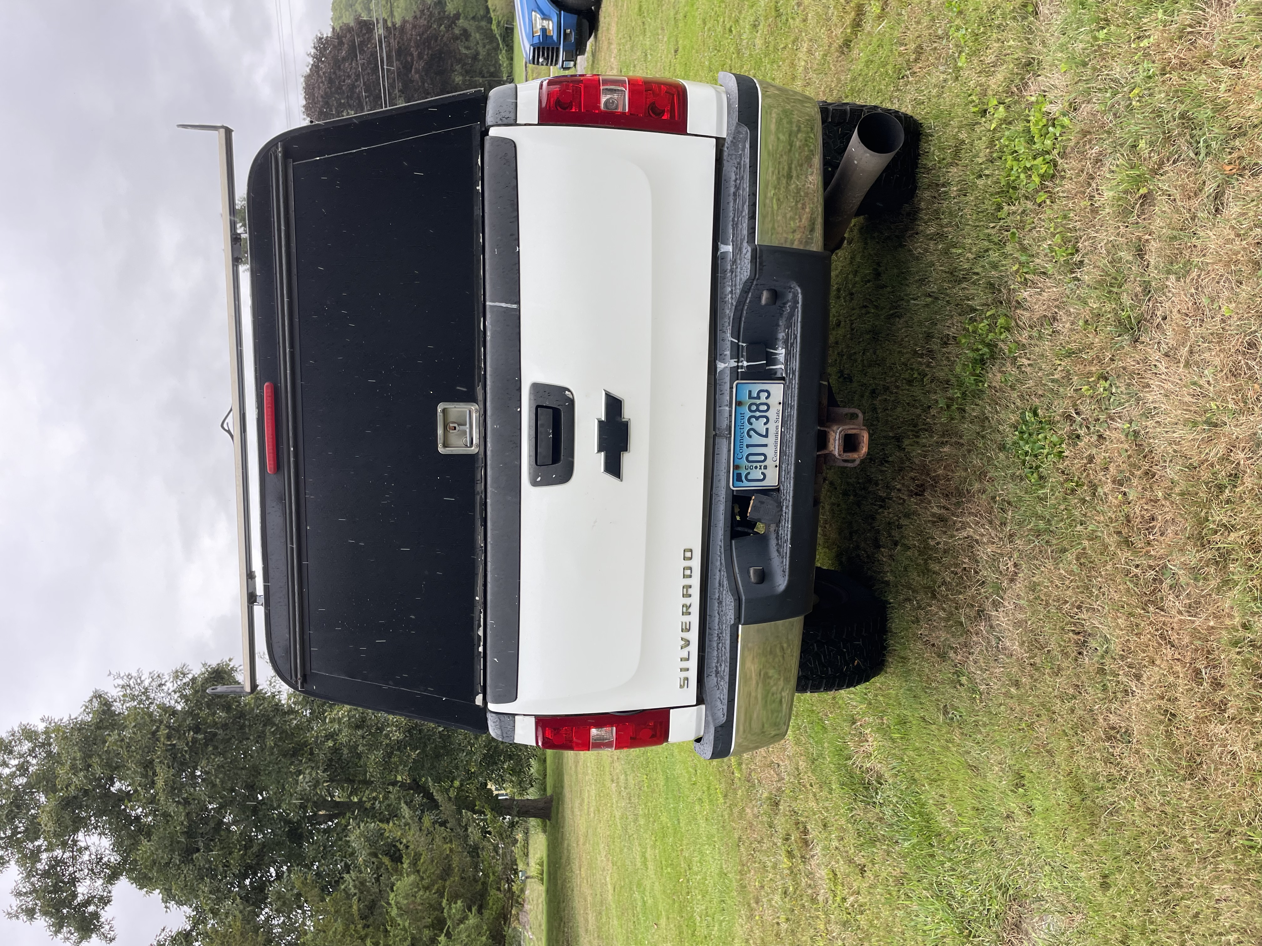 Used 2007 Chevrolet Silverado 2500 W/T w/ LS Package AWD/4WD image 4