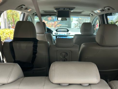Used 2012 Honda Odyssey Touring image 6