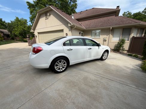 Used 2009 Saturn Aura XR FWD image 9