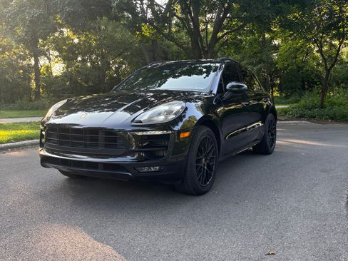 Used 2017 Porsche Macan GTS AWD/4WD image 28