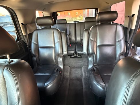 Used 2010 GMC Yukon Denali AWD/4WD image 5