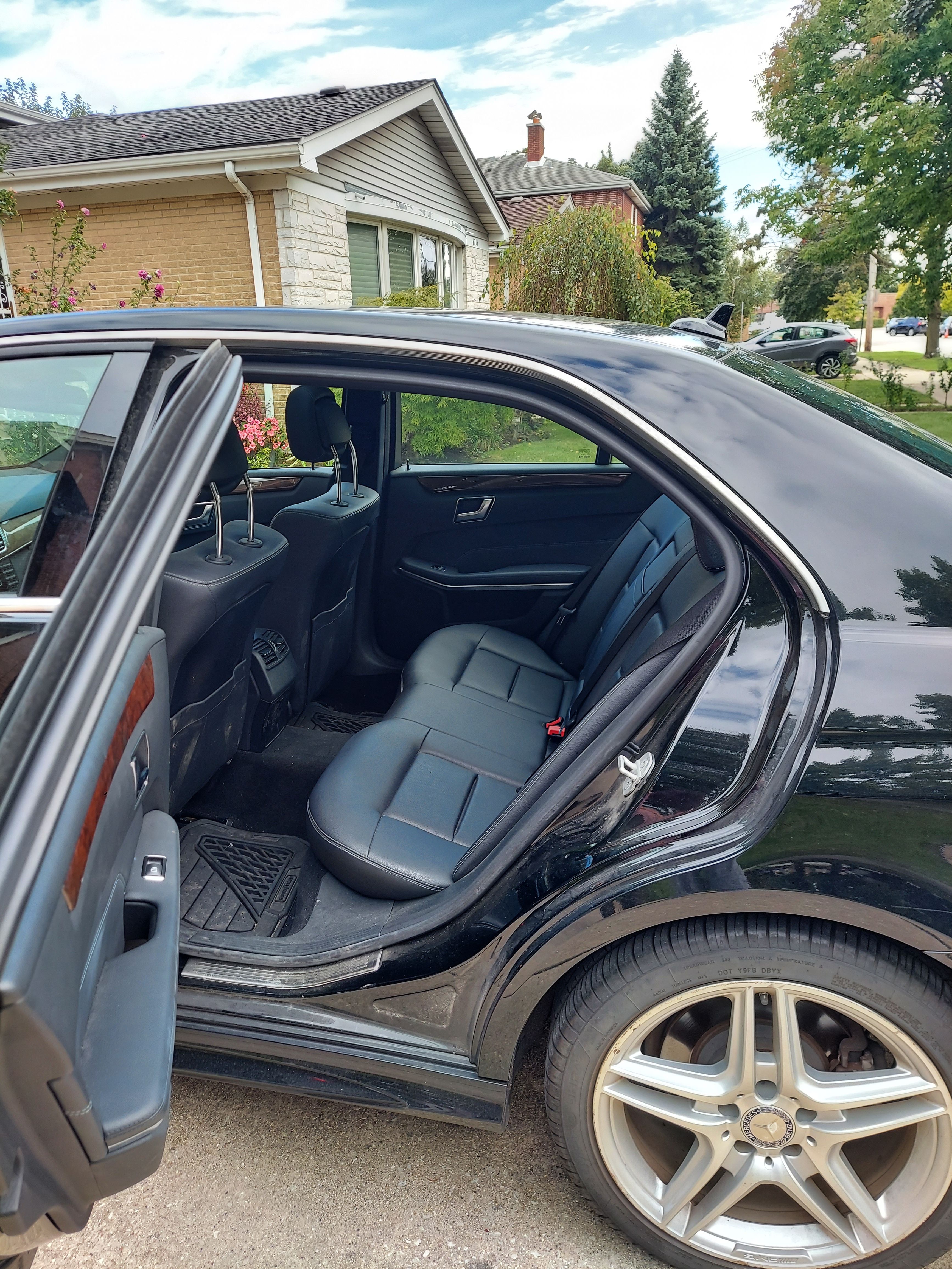 Used 2014 Mercedes-Benz E 350 4MATIC Sedan image 8
