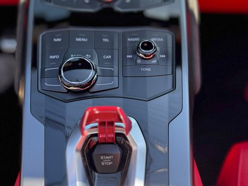 Used 2017 Lamborghini Huracan LP 580-2 image 14