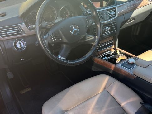 Used 2010 Mercedes-Benz E 350 Sedan image 5