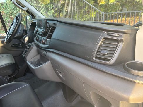 Used 2022 Ford Transit 250 148 High Roof AWD image 19