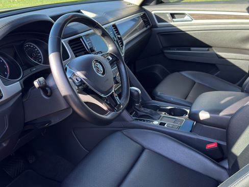 Used 2018 Volkswagen Atlas SEL image 4