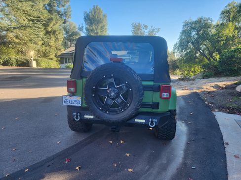 Used 2008 Jeep Wrangler Unlimited Sahara w/ Dual Top Group image 5