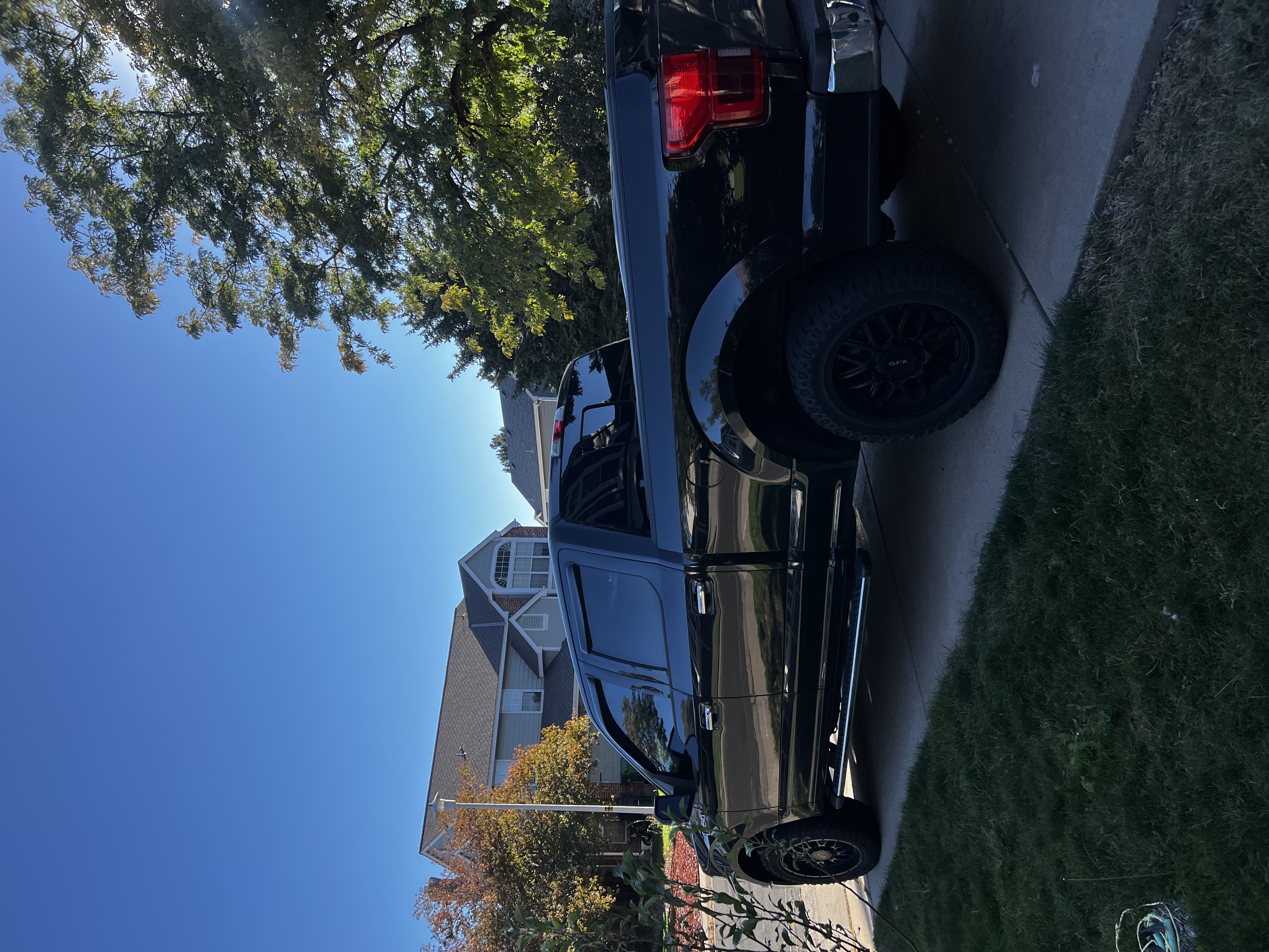 Used 2019 Ford F150 XLT w/ Equipment Group 302A Luxury AWD/4WD image 7