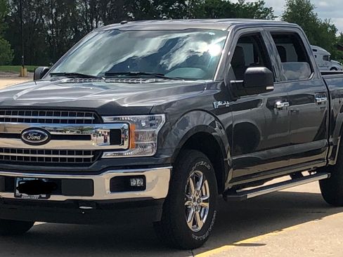 Used 2018 Ford F150 XLT w/ Equipment Group 302A Luxury AWD/4WD image 2