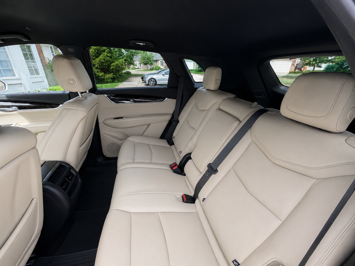 Used 2019 Cadillac XT5 AWD image 4