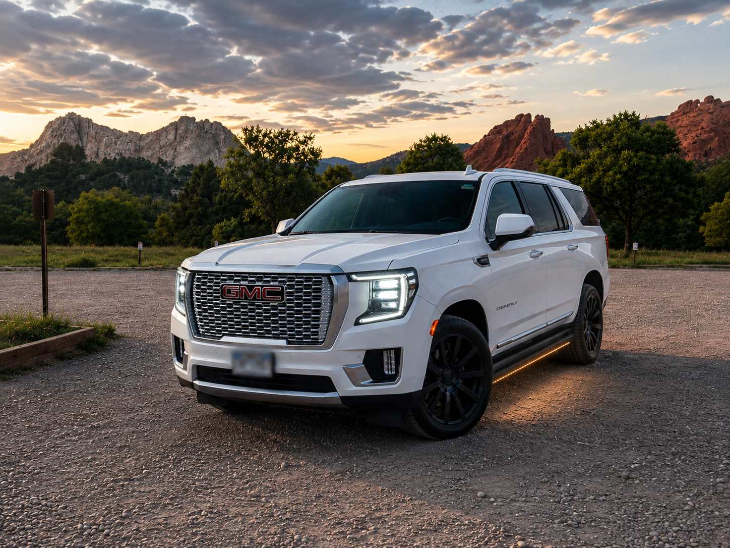 Used 2023 GMC Yukon XL Denali w/ Max Trailering Package AWD/4WD image 1