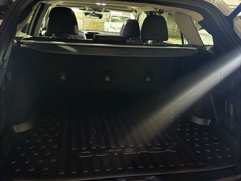 Used 2023 Subaru Outback Limited image 8