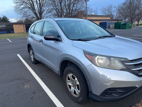 Used 2014 Honda CR-V LX image 2