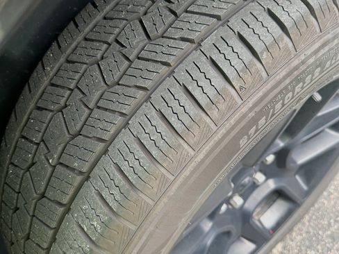 Used 2021 RAM 1500 Laramie AWD/4WD image 5
