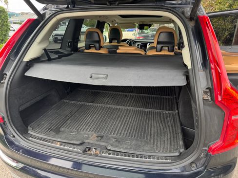 Used 2016 Volvo XC90 T6 Inscription w/ Vision Package image 23