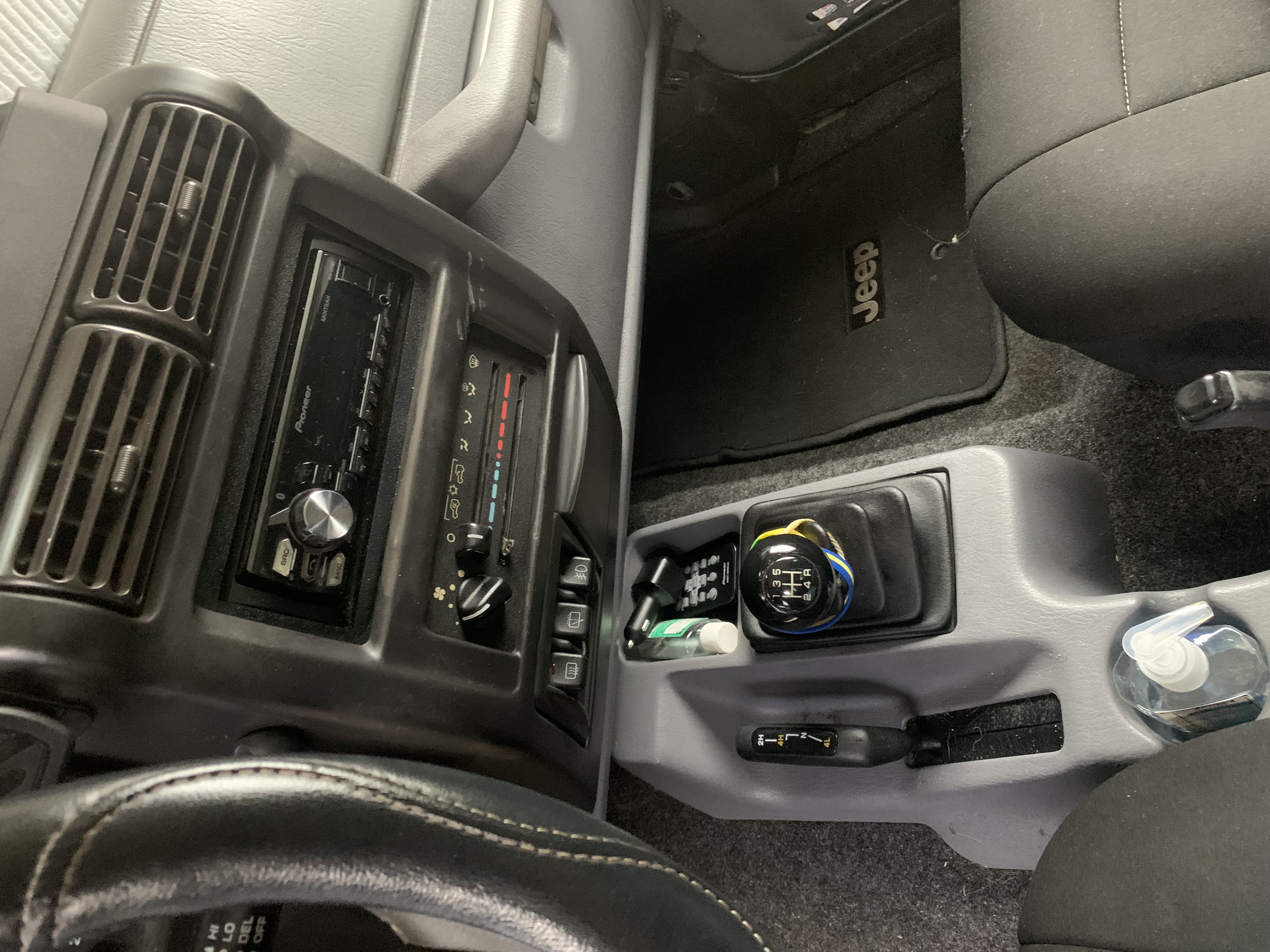 Used 2004 Jeep Wrangler X w/ Columbia Edition Group AWD/4WD image 10