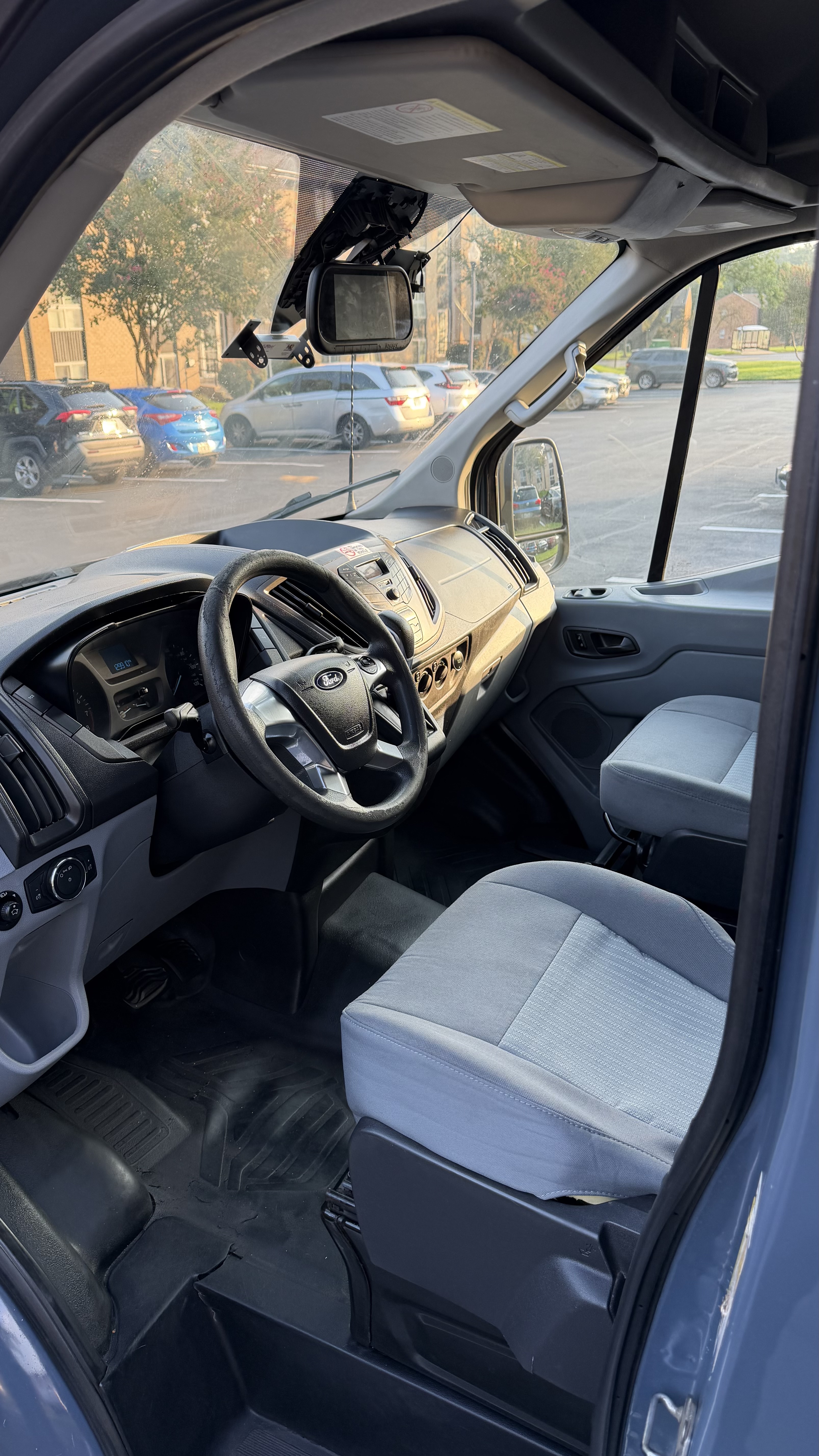 Used 2019 Ford Transit 250 148 High Roof Extended RWD image 10