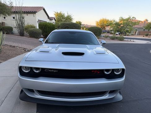 Used 2022 Dodge Challenger R/T Scat Pack RWD image 4