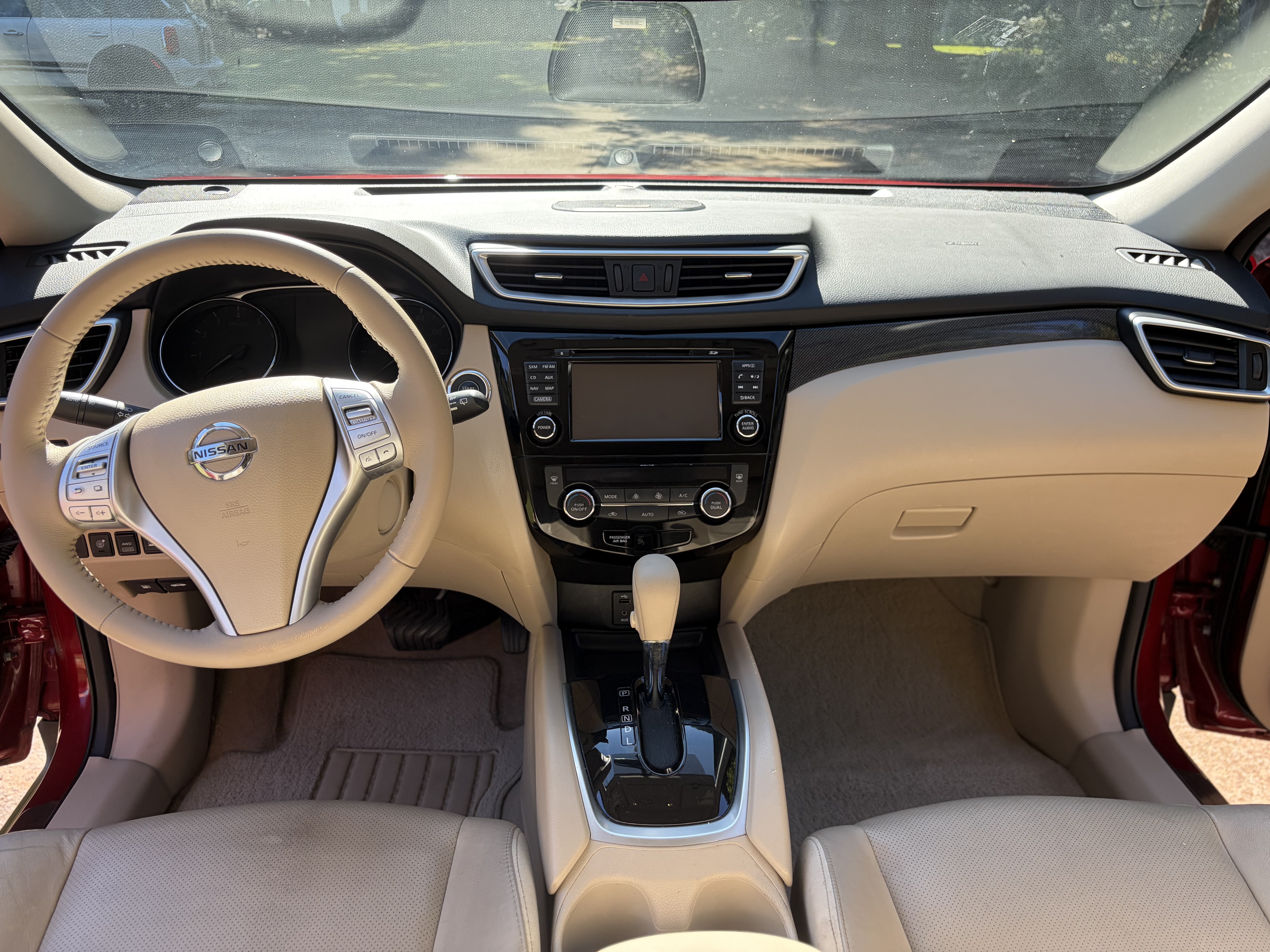 Used 2014 Nissan Rogue SL w/ SL Premium Package AWD/4WD image 9