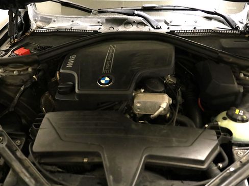 Used 2016 BMW 428i Convertible RWD image 29