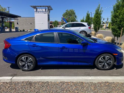 Used 2016 Honda Civic EX-T image 5