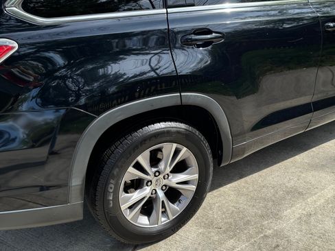 Used 2015 Toyota Highlander XLE image 6