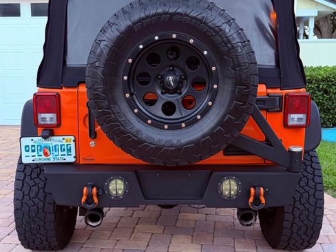 Used 2013 Jeep Wrangler Unlimited Sport AWD/4WD image 6